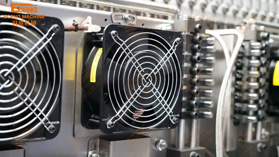 Αυτόματη 4 κοιλότητα PET που φυσά το μπουκάλι σαμπουάν μηχανών 150ml που κατασκευάζει τη μηχανή