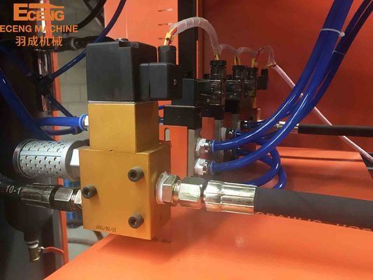 Ημι αυτόματη Pet μηχανή 50HZ 3PHASE σχηματοποίησης χτυπήματος μπουκαλιών 700 κλ 5000 μιλ.