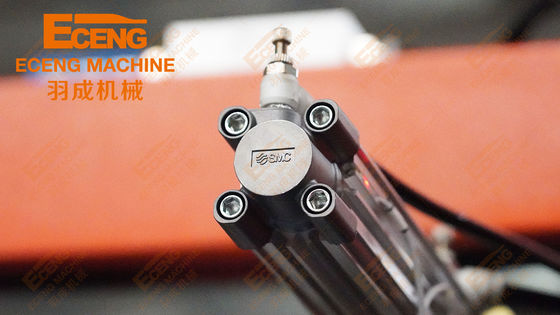 2cavity αυτόματο πλαστικό Eceng Q3000 3000BPH 2000ml μηχανών μπουκαλιών νερό φυσώντας