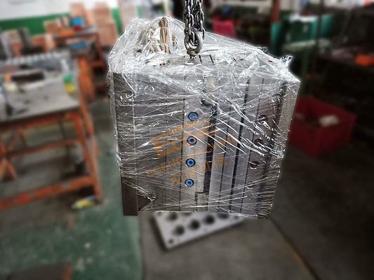 500ml φόρμα 8 SGS ISO προσχηματισμών της PET CE σχηματοποίησης χτυπήματος της PET κοιλοτήτων