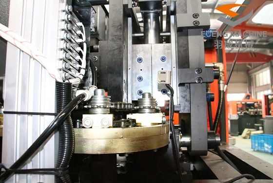 Φυσώντας μηχανή 220V 50HZ μπουκαλιών της PET προσχηματισμών παραγωγής 6000BPH